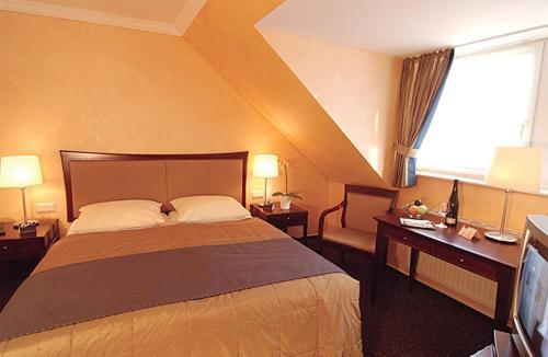 Hotel Ambiente Trier Room photo